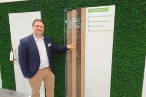 Rodenberg stellt erstmals eine kompostierbare Haustürfüllung vor